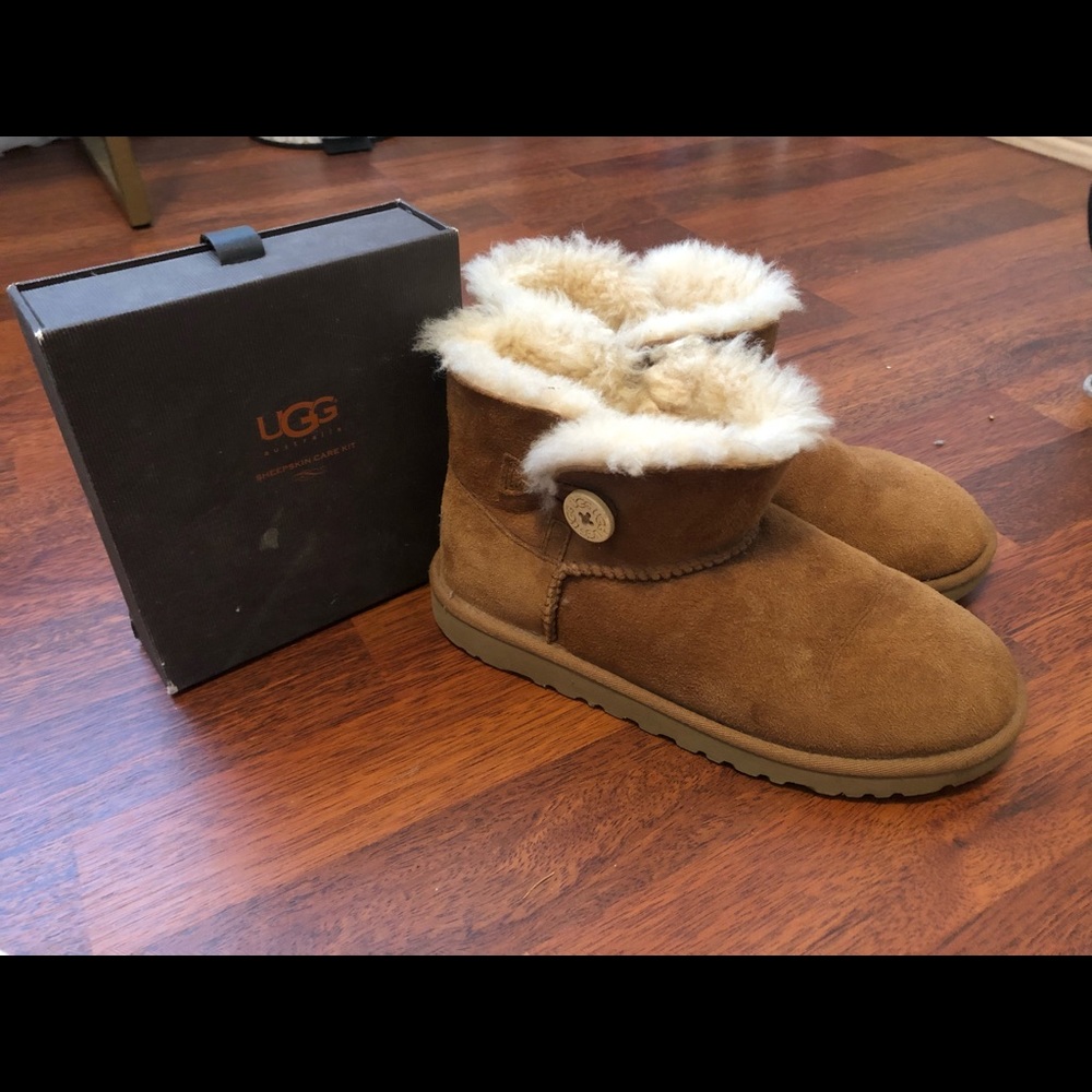 Uggs boots (ankle)